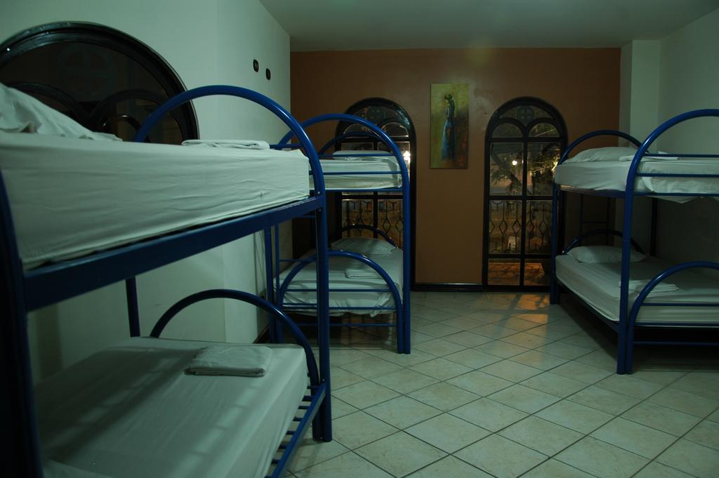 Alajuela Backpackers Airport Hostel Cameră foto