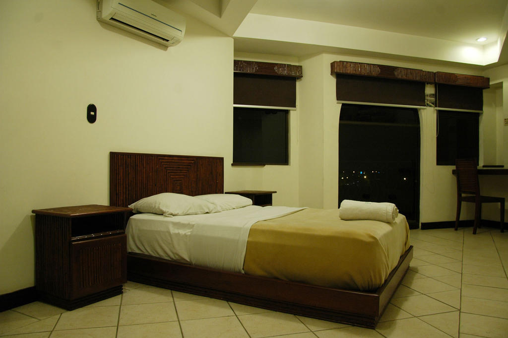 Alajuela Backpackers Airport Hostel Cameră foto